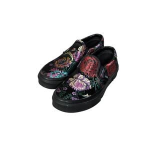Woman’s 5.5 Rare Vans Black Embroidered Shoes, Unisex Men’s 4